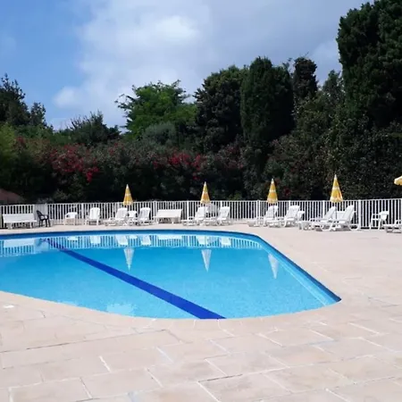 La Badine Airco Pool For 4 By Sunset 아파트