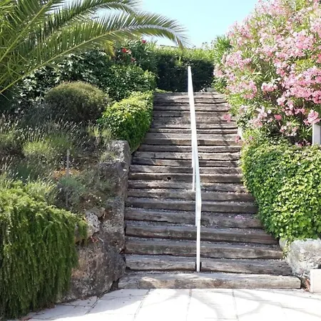 아파트 La Badine Airco Pool For 4 By Sunset *